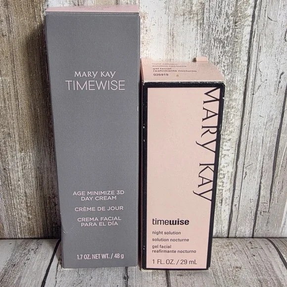 Mary Kay TimeWise Age Minimize 3D Day Cream Normal-Dry & Night Solution Set - Picture 4 of 5